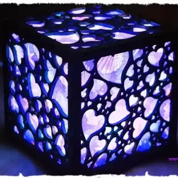 LED Лампа "Море и Любов"ръчна изработка нежност сърце лилава мдф usb мека светлина уникат подарък сватба миди сърца